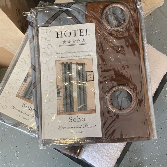 2 Soho Hotel Grommeted Panels - Picture 4 of 7